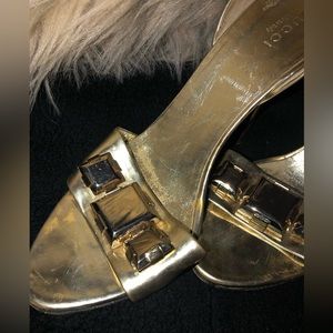 Gucci heels, Gold in color size 38